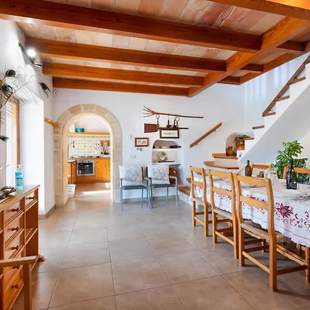 בית נופש Noble Den Suau פוינסה