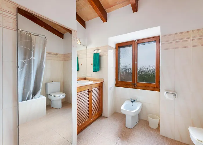 בית נופש Noble Den Suau פוינסה